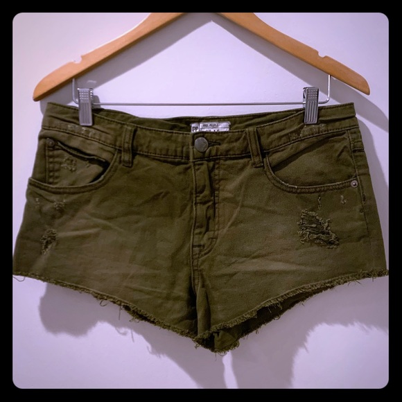 🔥 NWOT Free People Distressed Short - Picture 1 of 4